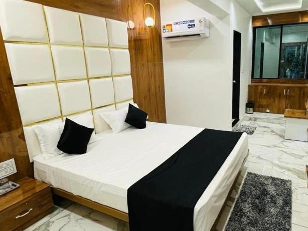 Hotel New German Ahmedabad Zimmer foto